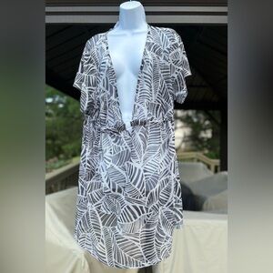 NWOT CATALINA Black and White Leaf Pattern Mesh Swim Cover-Up, Size: 3X 22W-24W